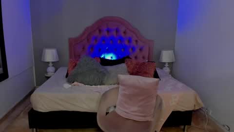 Scarlett  online show from 18, 2, 2025