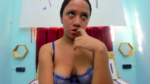 Snapshot of scarlett_fox20 chatting on 4, 3, 2026 scarlett_fox20 online show from 4, 3, 2026