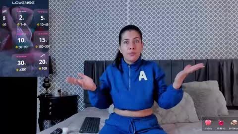 Snapshot of scarlett_moore_ chatting on 12, 12, 2024 Scarlett online show from 12, 12, 2024