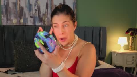 Scarlett online show from 25, 2, 2026