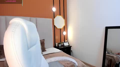 Scarllett online show from 2, 12, 2025