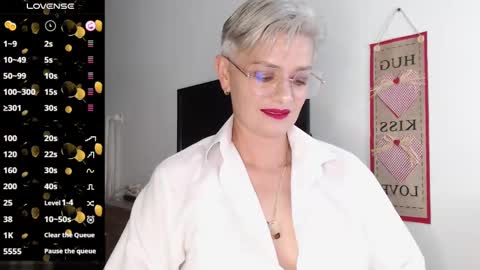 Snapshot of scarlett_paris chatting on 10, 2, 2025 Scarlett online show from 10, 2, 2025