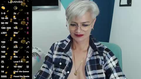 Snapshot of scarlett_paris chatting on 11, 3, 2025 Scarlett online show from 11, 3, 2025