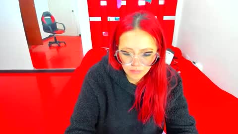 Snapshot of scarlett_red_11 chatting on 2, 5, 2026 scarlett_red_11 online show from 2, 5, 2026