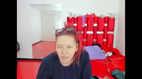 Snapshot of scarlett_red_11 chatting on 15, 5, 2026 scarlett_red_11 online show from 15, 5, 2026