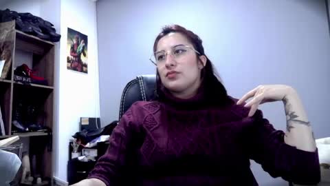 Snapshot of scarlett_sen chatting on 22, 5, 2026 Mistress Scarlett online show from 22, 5, 2026