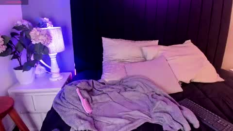 Scarlett online show from 16, 4, 2026