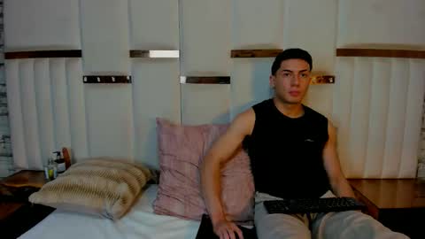 Snapshot of scarlettandlucas chatting on 15, 1, 2026 Scarlett and Lucas online show from 15, 1, 2026