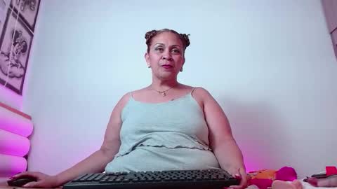 scarlettbooty online show from 25, 11, 2025