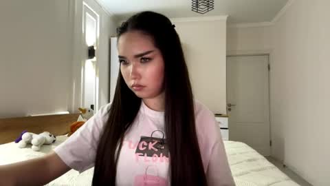 Snapshot of scarlettleszczynski chatting on 14, 4, 2026 scarlettleszczynski online show from 14, 4, 2026