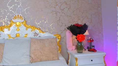 scarlettwallace online show from 18, 2, 2025