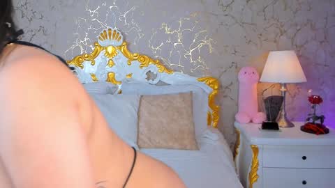 scarlettwallace online show from 25, 2, 2025