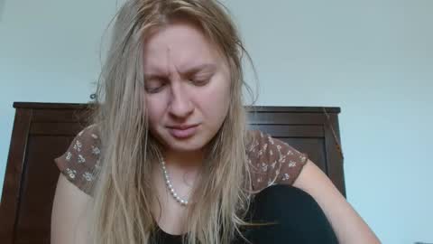 Snapshot of scartit chatting on 3, 2, 2025 ScarTit Bernhard online show from 3, 2, 2025