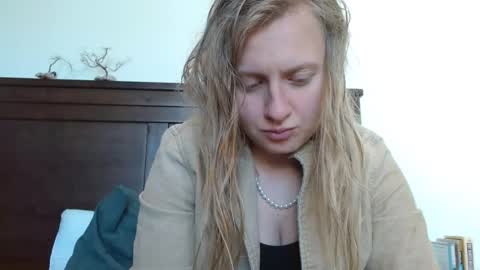 Snapshot of scartit chatting on 19, 2, 2025 ScarTit Bernhard online show from 19, 2, 2025