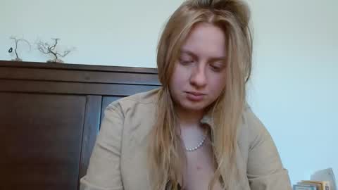 Snapshot of scartit chatting on 24, 2, 2025 ScarTit Bernhard online show from 24, 2, 2025