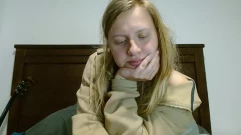 Snapshot of scartit chatting on 11, 3, 2025 ScarTit Bernhard online show from 11, 3, 2025
