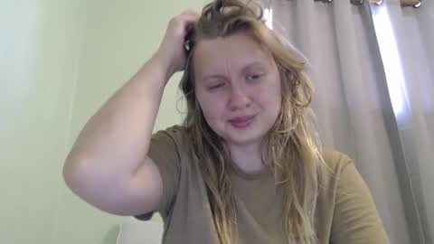 Snapshot of scartit chatting on 10, 9, 2025 ScarTit Bernhard online show from 10, 9, 2025