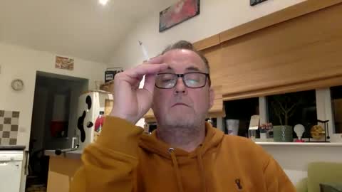 Snapshot of scbiggersballs chatting on 3, 5, 2026 scbiggersballs online show from 3, 5, 2026