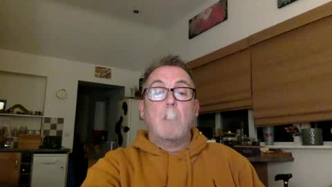 Snapshot of scbiggersballs chatting on 15, 6, 2026 scbiggersballs online show from 15, 6, 2026