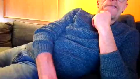 Snapshot of schmuhbaer1 chatting on 27, 11, 2025 schmuhbaer1 online show from 27, 11, 2025