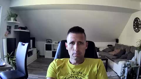 Snapshot of schnuckigeil chatting on 23, 9, 2025 Dildomen online show from 23, 9, 2025