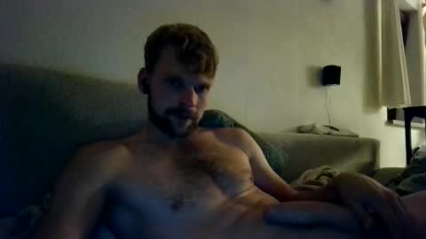 Snapshot of schrilliex chatting on 19, 10, 2025 Scautch online show from 19, 10, 2025