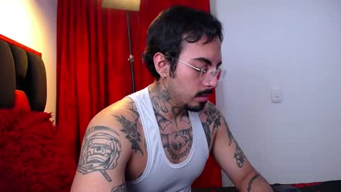 Snapshot of scockpion_ chatting on 12, 5, 2026 Alejandro help me to reach 200 thumps up online show from 12, 5, 2026