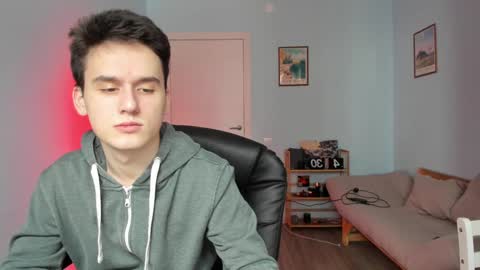 Thomas brunette and Alex blond online show from 3, 2, 2025