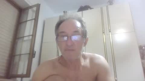 Snapshot of scotchwhieskie chatting on 11, 9, 2025 scotchwhieskie online show from 11, 9, 2025