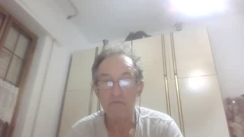 Snapshot of scotchwhieskie chatting on 15, 9, 2025 scotchwhieskie online show from 15, 9, 2025