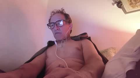 scotchwhieskie online show from 10, 5, 2026
