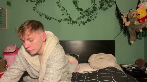 Snapshot of scottish_twink01 chatting on 6, 1, 2025 danny online show from 6, 1, 2025
