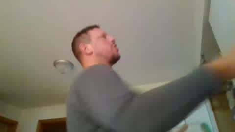 scottydoesntknow0 online show from 2, 1, 2025