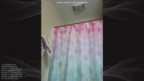 Snapshot of scrubbyluv chatting on 1, 2, 2026 ScrubbyLuv online show from 1, 2, 2026