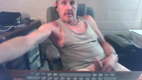 eating pussy  sucking dick online show from 8, 6, 2026