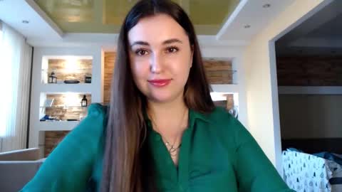 Elizabeth  online show from 25, 2, 2025