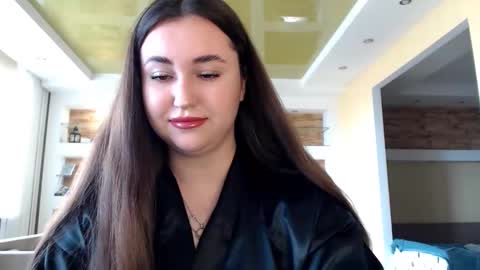 Elizabeth  online show from 5, 3, 2025