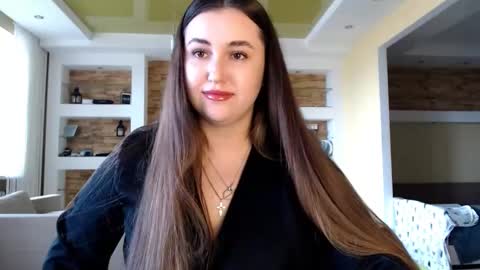 Elizabeth  online show from 10, 3, 2025