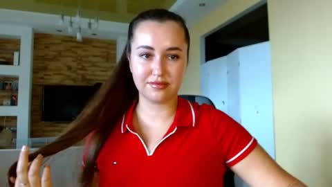 Elizabeth  online show from 21, 7, 2026