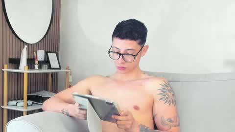 Snapshot of sebas_1122 chatting on 22, 4, 2026 SEBASTIAN online show from 22, 4, 2026