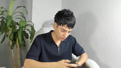 Snapshot of sebas_rosse chatting on 14, 12, 2025 sebastian online show from 14, 12, 2025