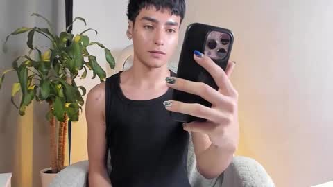 Snapshot of sebas_rosse chatting on 16, 12, 2025 sebastian online show from 16, 12, 2025