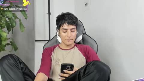 Snapshot of sebas_rosse chatting on 5, 1, 2026 sebastian online show from 5, 1, 2026