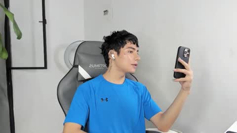 Snapshot of sebas_rosse chatting on 14, 1, 2026 sebastian online show from 14, 1, 2026