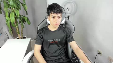 Snapshot of sebas_rosse chatting on 9, 3, 2026 sebastian online show from 9, 3, 2026