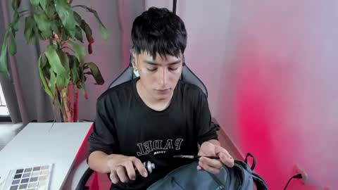 Snapshot of sebas_rosse chatting on 25, 3, 2026 sebastian online show from 25, 3, 2026