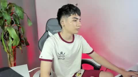 Snapshot of sebas_rosse chatting on 26, 3, 2026 sebastian online show from 26, 3, 2026