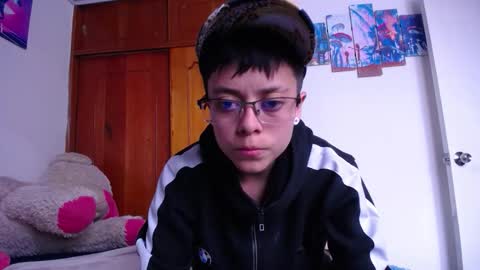 Snapshot of sebastian_posse chatting on 12, 10, 2025 Myystiic online show from 12, 10, 2025