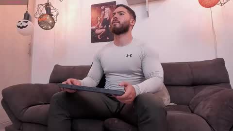 Instagram jeanpaulfit  online show from 4, 10, 2025