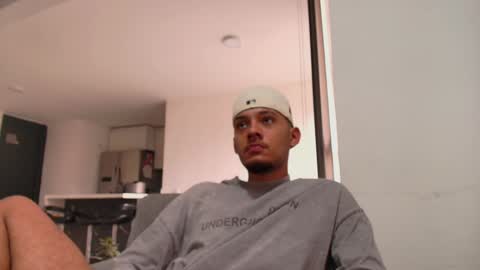 Snapshot of sebolaz chatting on 4, 1, 2025 ryan miller online show from 4, 1, 2025